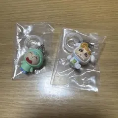 クレヨンしんちゃん　めじるしアクセサリー2セット