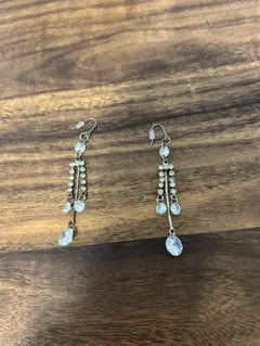 キラキラ ピアス