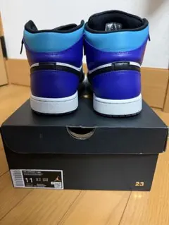 ナイキ エアジョーダン1 ミッド 