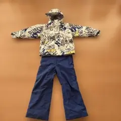 キッズ　スキーウェア