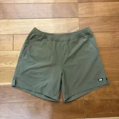 THE NORTH FACE ショートパンツ カーキ Sサイズのサムネイル
