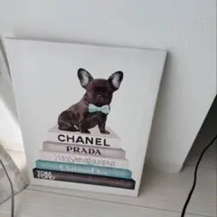 オマージュキャンバスアート シャネル PRADA イブサンローラン 犬