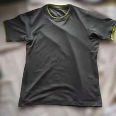 UNIQLO 半袖Tシャツ ダークグリーン L 사이즈