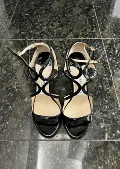 JIMMY CHOO パテントレザー ストラップサンダルのサムネイル