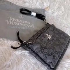 Vivienne Westwood ショルダーバッグ オーヴ 総柄 保存袋のサムネイル