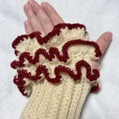 フリル付きアームカバー クリーム色 アームウォーマー