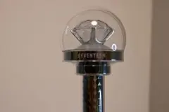 SEVENTEENペンライト Ｖｅｒ．3 ウジ ストラップ付き SEVENTEEN - 公式ペンライト Ver.3 Keyring