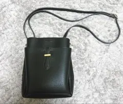 ikka三層ミニショルダーバッグ　ブラック　軽量