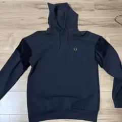 FRED PERRY ネイビー パーカー sサイズ