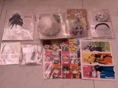 カラフルピーチ　からピチ　どぬく　キーホルダー　缶バッジ　アクリルスタンド