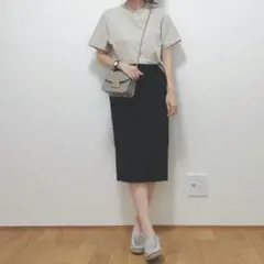 ジーユー　黒　タイトスカート