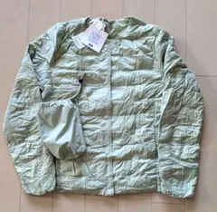 グリーン ダウンジャケット