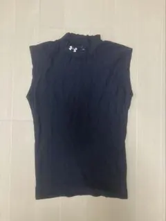Under Armour 黒 アンダーシャツ　M