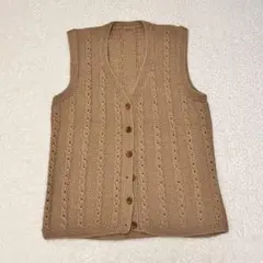 【美品・手編み風】レトロ 透かし編み ニットベスト ウッドボタン シティボーイのサムネイル