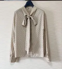 BARNEYS NEW YORK ボウタイブラウス 2WAY ベージュ　通勤のサムネイル