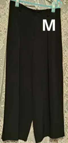 UNIQLO　ユニクロ　ドレープワイドアンクルパンツ　ワイドパンツ　Ｍ　ブラック