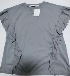 【新品未使用】Ray Cassin レースフリル 半袖Tシャツ グレー Fサイズのサムネイル