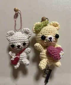 あみぐるみ　くまちゃんキーホルダー 2個セット ハンドメイド　リールきーホルダー