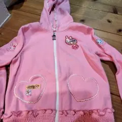 メゾピアノ　ウサギ刺繍のピンクパーカー