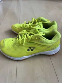 バドミントンシューズ イエロー