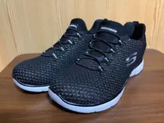 新品級☆SKECHERSスケッチャーズ　スリッポン メモリフォーム23cm 黒金