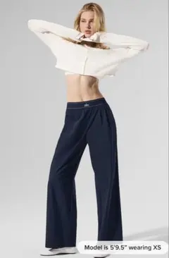 正規品未使用Alo yogaヨガパンツ　ネイビー　Sサイズ　long アローヨガ 正規品未使用Alo yogaヨガパンツ ネイビー Sサイズ long