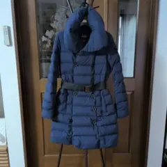 箱付き　極美品　TATRAS ダウンジャケット コート　ベルト付き ネイビーのサムネイル