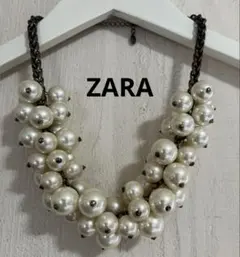 ZARA フェイクパール ボリュームネックレスのサムネイル