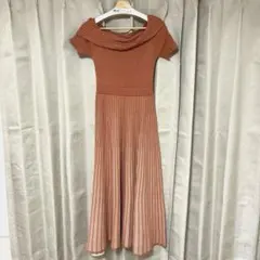 【美品】RESEXXYヘリンボーンオフショルニットワンピース　Fサイズ