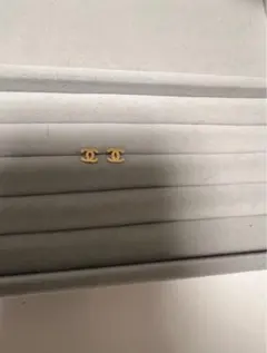 【値下げ不可】イエローゴールドCCロゴピアス(両耳)(ラスト1点)