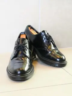 美品】Dr.Martens 3ホール 26cm UK7 - メルカリ