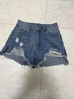 SHEIN ハイウエストデニムショートパンツ