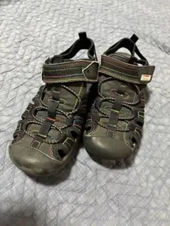 21cmキッズサンダル 黒