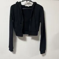 クロップドパーカー