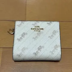 コーチ 財布 馬車 ホースアンドキャリッジ ホワイト ゴールド coach