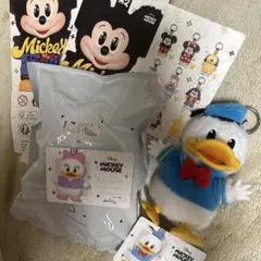 ポップマート　ディズニー　ドナルドダック デイジー