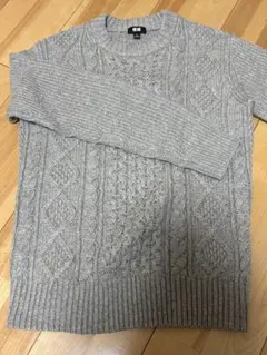 ユニクロ ケーブルクルーネックセーター ニット