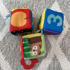 はらぺこあおむし　ソフトブロック　ガラガラ　紐