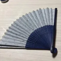 扇子 透かし彫り 紺色 和装小物