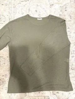 GU オリーブグリーン 長袖カットソー