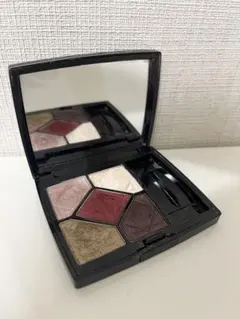 【新品未使用】Dior アイシャドウ大人気商品サンク　クルール　877 限定アイシャドウパレット】サンク クルール｜Diorの口コミ