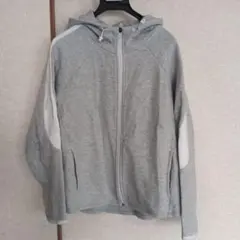 PUMA フルジップパーカー グレー 身丈62身幅50