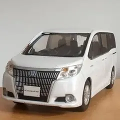 【ディーラー非売品】トヨタ エスクァイア カラーサンプル ホワイト ミニカーのサムネイル