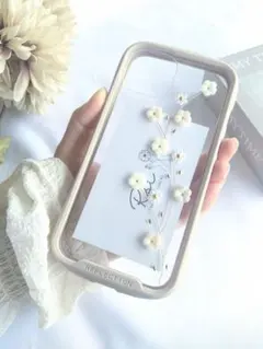 【淡いアイボリーカラー】立体フラワー　iPhoneケース