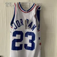 Michael Jordan 23 ユニフォームのサムネイル