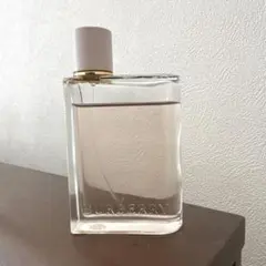ほぼ満量】バーバリー ハー オードトワレ 100ml 香水 箱無し - メルカリ