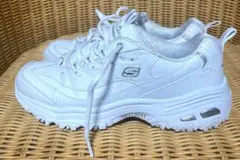 スケッチャーズ　メモリーフォーム　24.5
