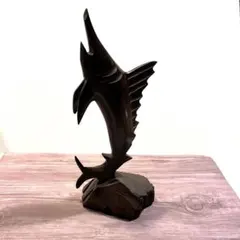 木彫りのカジキ