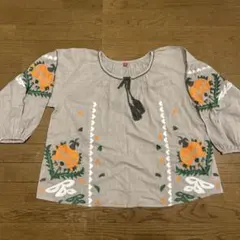 刺繍入りグレー長袖ブラウスのサムネイル