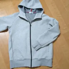 【発送前値下げ】YONEX　スウェットパーカー